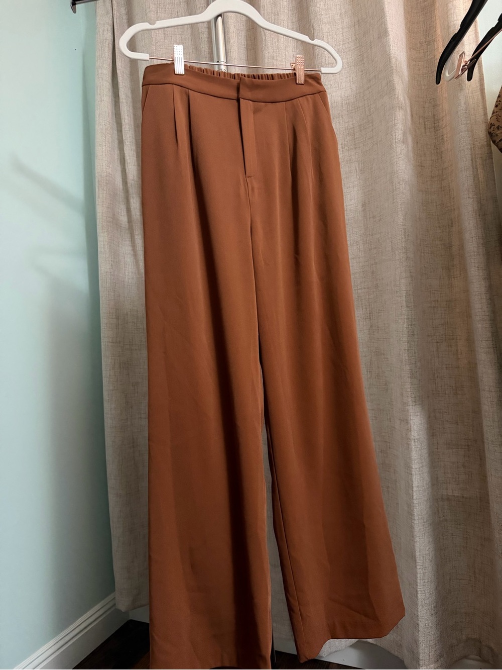Sadie & Sage Wide-Leg Trousers in Rust